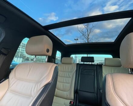 Зелений Фольксваген Туарег, об'ємом двигуна 3 л та пробігом 290 тис. км за 18865 $, фото 17 на Automoto.ua