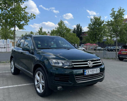 Зеленый Фольксваген Туарег, объемом двигателя 2.97 л и пробегом 279 тыс. км за 22000 $, фото 2 на Automoto.ua