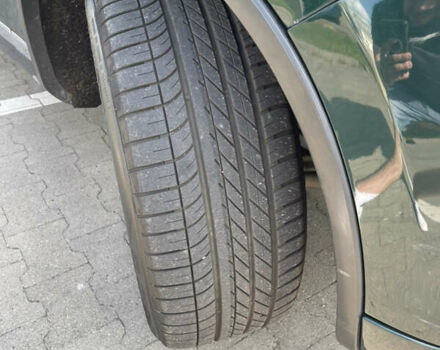 Зеленый Фольксваген Туарег, объемом двигателя 2.97 л и пробегом 279 тыс. км за 22000 $, фото 27 на Automoto.ua