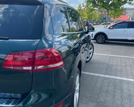 Зелений Фольксваген Туарег, об'ємом двигуна 3 л та пробігом 290 тис. км за 18865 $, фото 3 на Automoto.ua