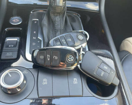 Зеленый Фольксваген Туарег, объемом двигателя 2.97 л и пробегом 279 тыс. км за 22000 $, фото 16 на Automoto.ua