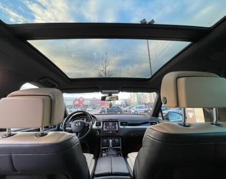 Зелений Фольксваген Туарег, об'ємом двигуна 3 л та пробігом 290 тис. км за 18865 $, фото 23 на Automoto.ua