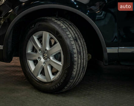 Зеленый Фольксваген Туарег, объемом двигателя 3 л и пробегом 212 тыс. км за 23465 $, фото 7 на Automoto.ua