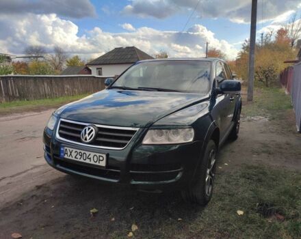 Зелений Фольксваген Туарег, об'ємом двигуна 2.5 л та пробігом 322 тис. км за 7200 $, фото 1 на Automoto.ua