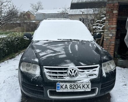 Зеленый Фольксваген Туарег, объемом двигателя 4.9 л и пробегом 262 тыс. км за 3600 $, фото 1 на Automoto.ua