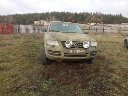 Зелений Фольксваген Туарег, об'ємом двигуна 2.5 л та пробігом 20 тис. км за 4700 $, фото 1 на Automoto.ua