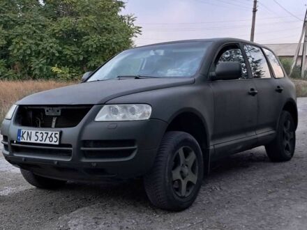 Зеленый Фольксваген Туарег, объемом двигателя 2.5 л и пробегом 333 тыс. км за 3600 $, фото 1 на Automoto.ua