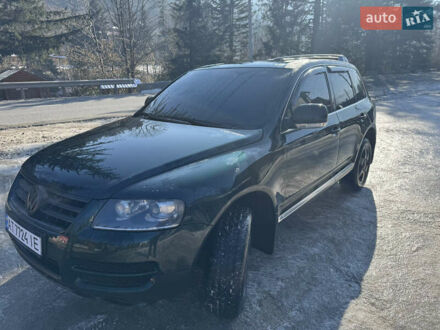 Фольксваген Туарег 2005 в Яремче на Automoto.ua Зеленый Фольксваген Туарег, объемом двигателя 4.92 л и пробегом 270 тыс. км за 8700 $, фото 1 на Automoto.ua