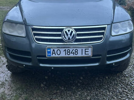 Зеленый Фольксваген Туарег, объемом двигателя 2.46 л и пробегом 228 тыс. км за 7900 $, фото 1 на Automoto.ua