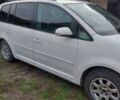 Белый Фольксваген Туран, объемом двигателя 1.9 л и пробегом 350 тыс. км за 4860 $, фото 2 на Automoto.ua
