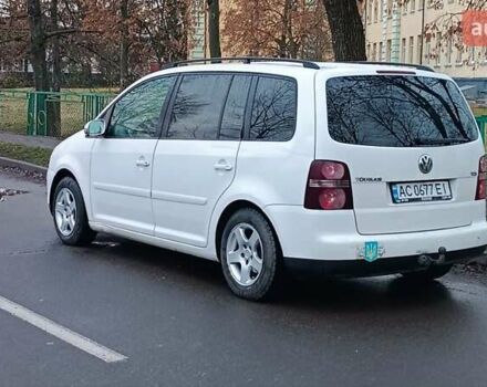 Белый Фольксваген Туран, объемом двигателя 1.9 л и пробегом 376 тыс. км за 4750 $, фото 17 на Automoto.ua