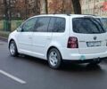 Белый Фольксваген Туран, объемом двигателя 1.9 л и пробегом 376 тыс. км за 4750 $, фото 17 на Automoto.ua