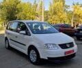 Білий Фольксваген Туран, об'ємом двигуна 1.6 л та пробігом 226 тис. км за 5700 $, фото 1 на Automoto.ua
