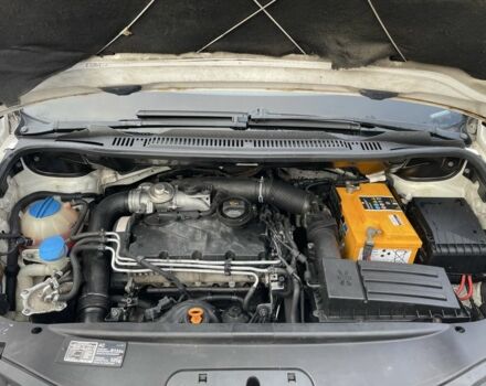 Белый Фольксваген Туран, объемом двигателя 1.9 л и пробегом 500 тыс. км за 2950 $, фото 16 на Automoto.ua