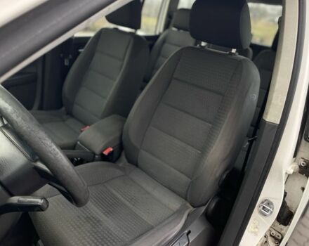 Белый Фольксваген Туран, объемом двигателя 1.9 л и пробегом 500 тыс. км за 2950 $, фото 9 на Automoto.ua