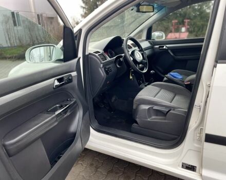 Белый Фольксваген Туран, объемом двигателя 1.9 л и пробегом 500 тыс. км за 2950 $, фото 8 на Automoto.ua