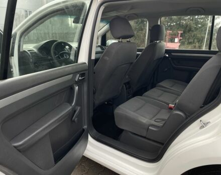 Белый Фольксваген Туран, объемом двигателя 1.9 л и пробегом 500 тыс. км за 2950 $, фото 10 на Automoto.ua