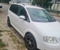 Білий Фольксваген Туран, об'ємом двигуна 1.98 л та пробігом 324 тис. км за 6500 $, фото 1 на Automoto.ua