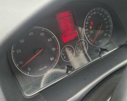 Білий Фольксваген Туран, об'ємом двигуна 1.98 л та пробігом 324 тис. км за 6500 $, фото 2 на Automoto.ua