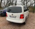 Белый Фольксваген Туран, объемом двигателя 2 л и пробегом 350 тыс. км за 5000 $, фото 2 на Automoto.ua