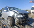 Білий Фольксваген Туран, об'ємом двигуна 2 л та пробігом 200 тис. км за 2800 $, фото 1 на Automoto.ua