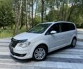 Белый Фольксваген Туран, объемом двигателя 2 л и пробегом 217 тыс. км за 6999 $, фото 1 на Automoto.ua