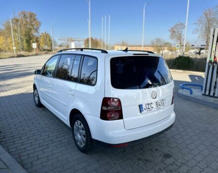 Білий Фольксваген Туран, об'ємом двигуна 1.9 л та пробігом 290 тис. км за 3350 $, фото 3 на Automoto.ua