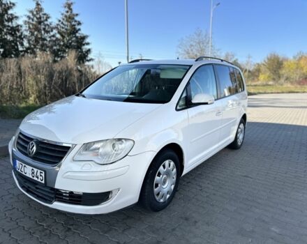 Білий Фольксваген Туран, об'ємом двигуна 1.9 л та пробігом 290 тис. км за 3350 $, фото 1 на Automoto.ua