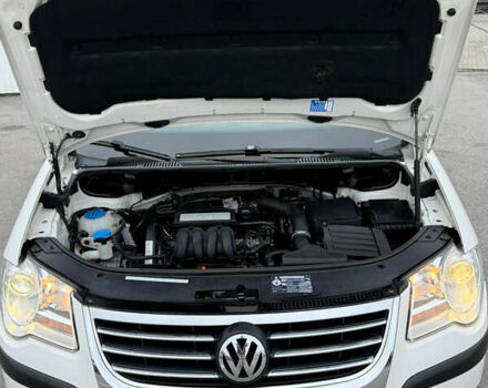 Белый Фольксваген Туран, объемом двигателя 1.6 л и пробегом 219 тыс. км за 7999 $, фото 38 на Automoto.ua