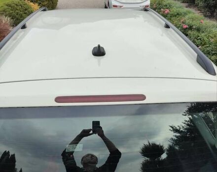 Білий Фольксваген Туран, об'ємом двигуна 2 л та пробігом 99 тис. км за 9800 $, фото 10 на Automoto.ua