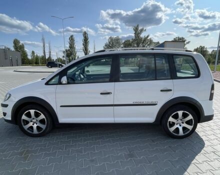 Белый Фольксваген Туран, объемом двигателя 0 л и пробегом 253 тыс. км за 8200 $, фото 4 на Automoto.ua