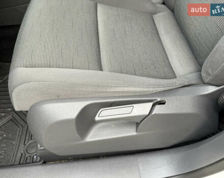 Білий Фольксваген Туран, об'ємом двигуна 1.6 л та пробігом 218 тис. км за 7999 $, фото 110 на Automoto.ua