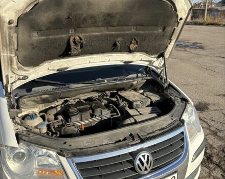 Белый Фольксваген Туран, объемом двигателя 1.9 л и пробегом 431 тыс. км за 2900 $, фото 4 на Automoto.ua