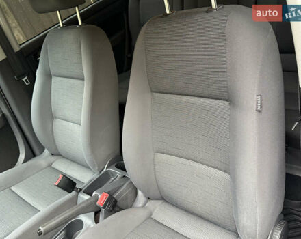 Белый Фольксваген Туран, объемом двигателя 1.6 л и пробегом 219 тыс. км за 7999 $, фото 111 на Automoto.ua