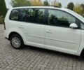 Білий Фольксваген Туран, об'ємом двигуна 2 л та пробігом 99 тис. км за 9800 $, фото 8 на Automoto.ua