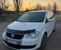 Білий Фольксваген Туран, об'ємом двигуна 1.9 л та пробігом 311 тис. км за 7900 $, фото 1 на Automoto.ua