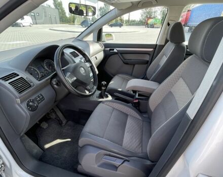 Белый Фольксваген Туран, объемом двигателя 0 л и пробегом 253 тыс. км за 8200 $, фото 6 на Automoto.ua