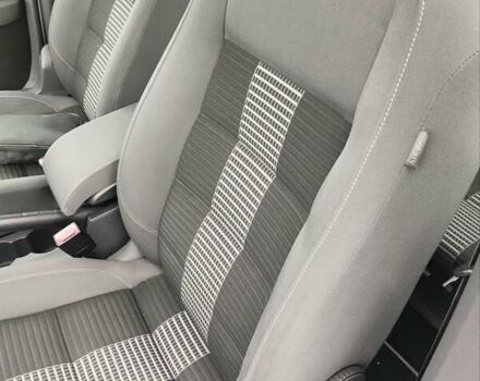 Білий Фольксваген Туран, об'ємом двигуна 2 л та пробігом 99 тис. км за 9800 $, фото 22 на Automoto.ua