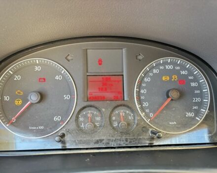 Белый Фольксваген Туран, объемом двигателя 1.9 л и пробегом 431 тыс. км за 2900 $, фото 2 на Automoto.ua