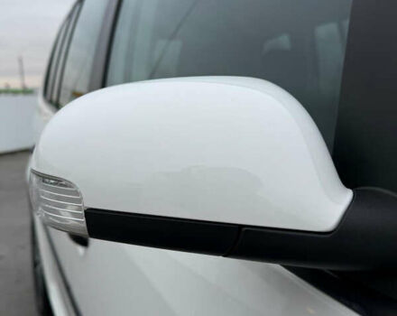 Білий Фольксваген Туран, об'ємом двигуна 1.6 л та пробігом 218 тис. км за 7999 $, фото 21 на Automoto.ua