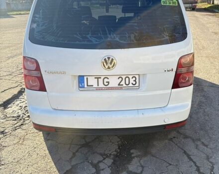 Белый Фольксваген Туран, объемом двигателя 1.9 л и пробегом 431 тыс. км за 2900 $, фото 6 на Automoto.ua