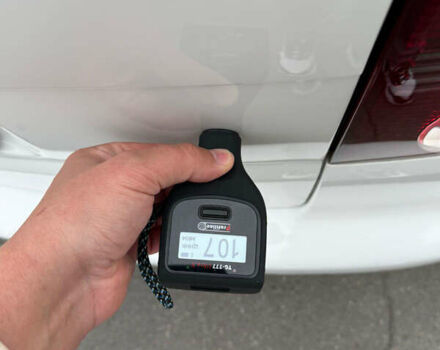 Білий Фольксваген Туран, об'ємом двигуна 1.6 л та пробігом 218 тис. км за 7999 $, фото 72 на Automoto.ua