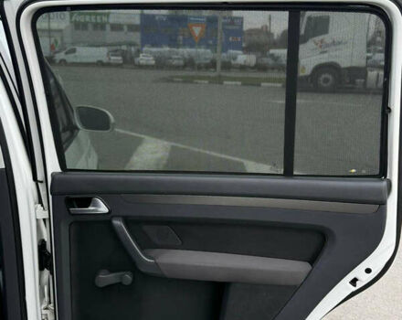 Білий Фольксваген Туран, об'ємом двигуна 1.6 л та пробігом 218 тис. км за 7999 $, фото 64 на Automoto.ua