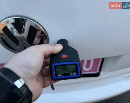 Белый Фольксваген Туран, объемом двигателя 1.6 л и пробегом 219 тыс. км за 8299 $, фото 77 на Automoto.ua