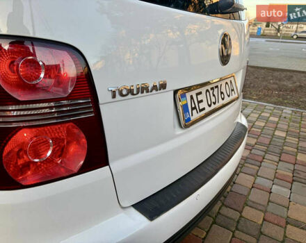 Белый Фольксваген Туран, объемом двигателя 1.39 л и пробегом 240 тыс. км за 6999 $, фото 14 на Automoto.ua