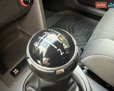 Белый Фольксваген Туран, объемом двигателя 1.6 л и пробегом 219 тыс. км за 7999 $, фото 108 на Automoto.ua