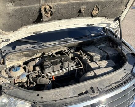 Белый Фольксваген Туран, объемом двигателя 1.9 л и пробегом 431 тыс. км за 2900 $, фото 5 на Automoto.ua