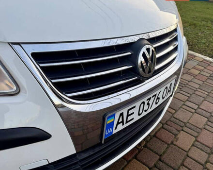 Белый Фольксваген Туран, объемом двигателя 1.39 л и пробегом 240 тыс. км за 6999 $, фото 45 на Automoto.ua