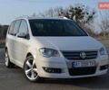 Білий Фольксваген Туран, об'ємом двигуна 1.39 л та пробігом 184 тис. км за 8550 $, фото 1 на Automoto.ua