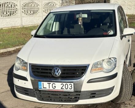 Белый Фольксваген Туран, объемом двигателя 1.9 л и пробегом 431 тыс. км за 2900 $, фото 14 на Automoto.ua